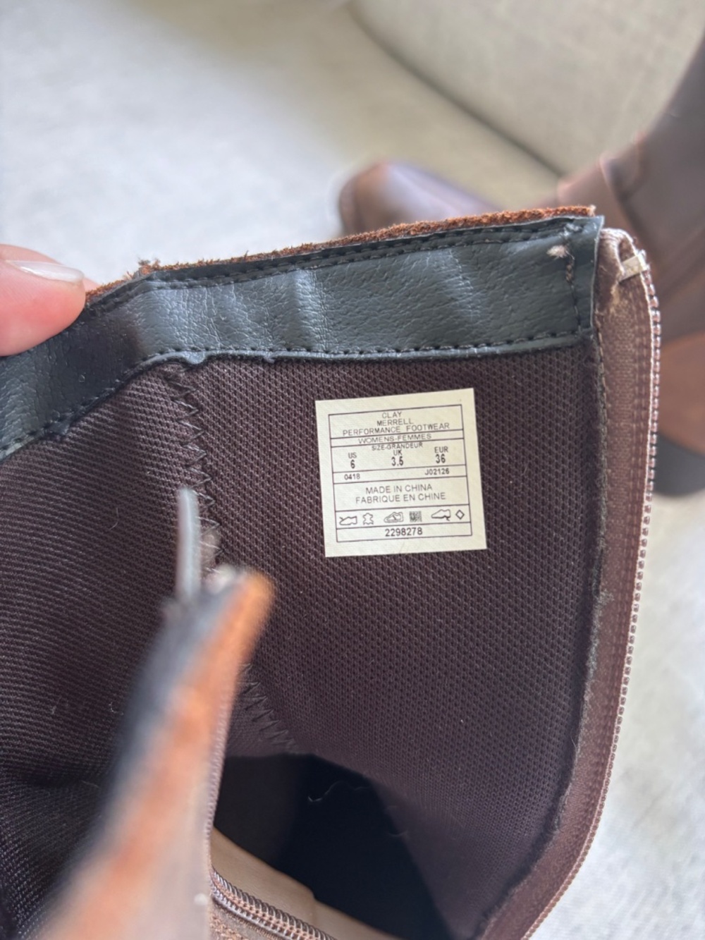 Merrell Boots, W Size 6, Brown, lighly used. - Picture 5 of 6